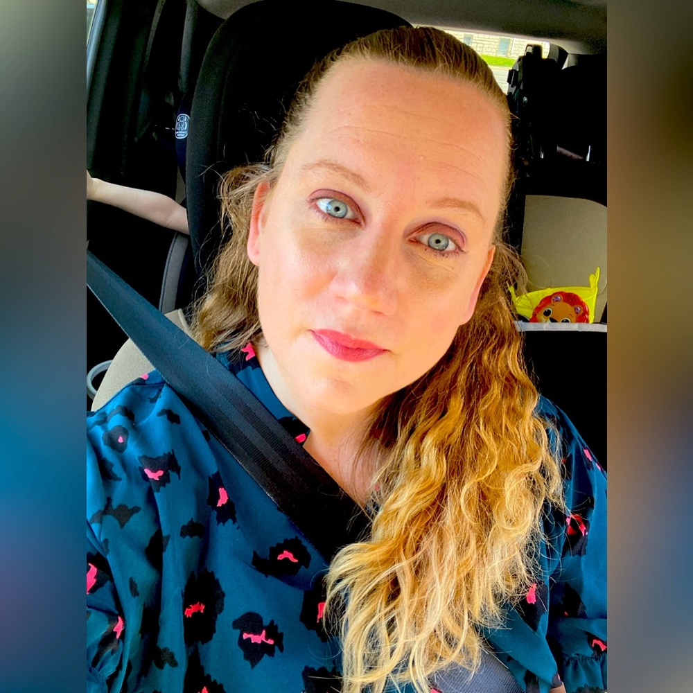 Meet your Posher, Helen